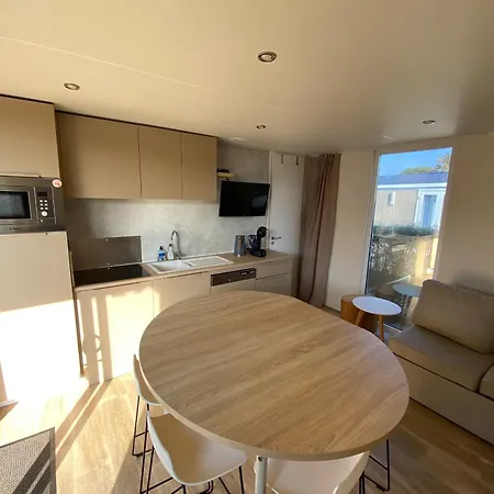 Tatil Evi ***mobil-home Confortable 6 Pers, 3 Ch, 200m Plage, Piscine, Fitness, Marche Local*** - Fr-1-361a-67